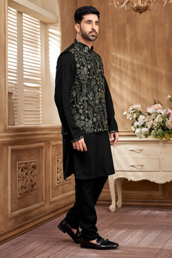Black kurta Set With Embroidered Jacket