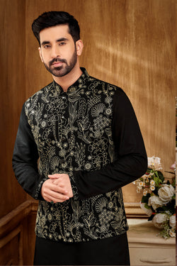 Black kurta Set With Embroidered Jacket